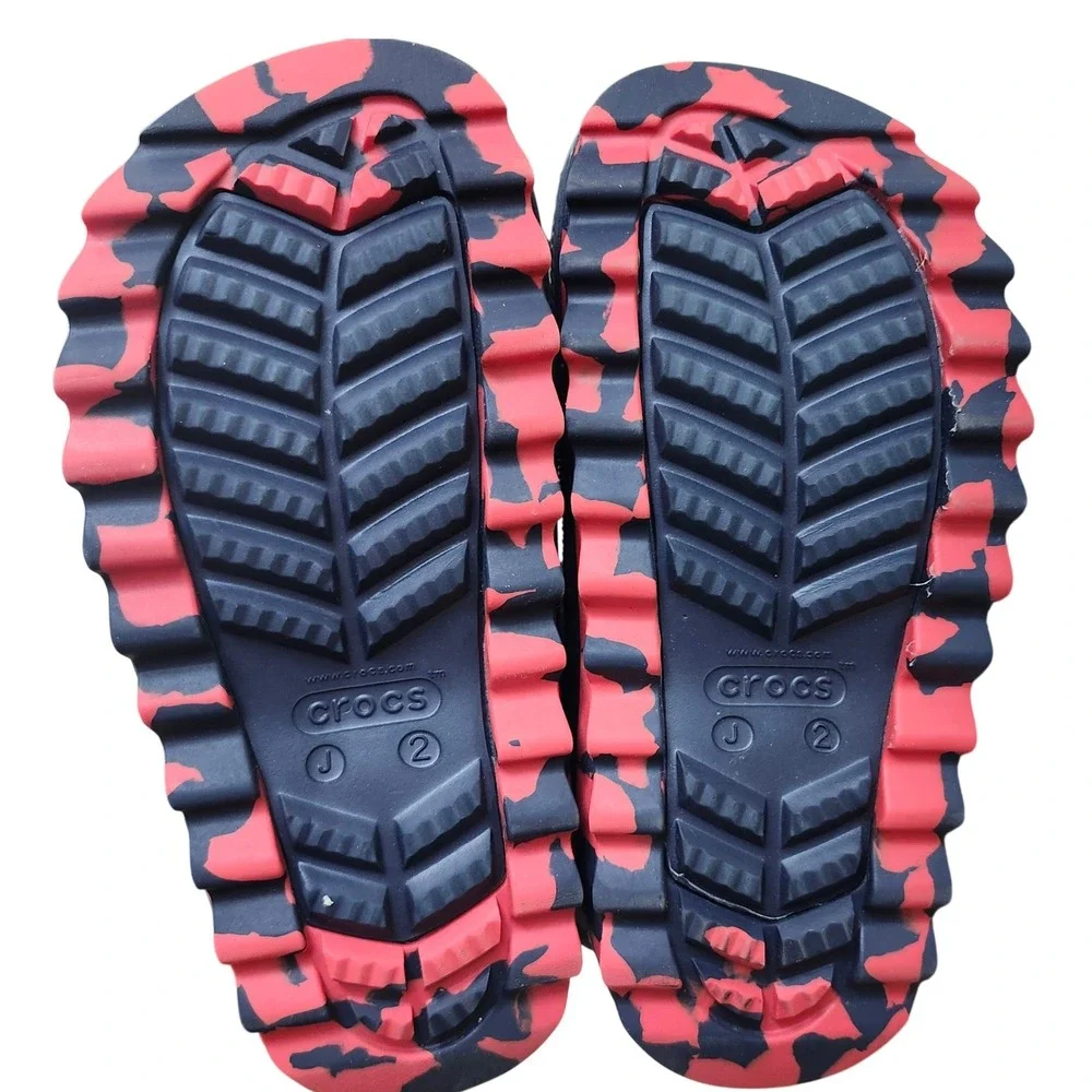 Crocs Neo Puff Snow Boots Kids J2 Navy Blue Red Warm Faux Fur Lined 207684